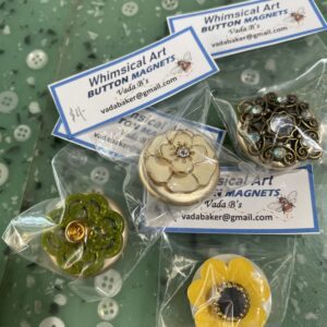 Pink hibiscus flower blooming in tropical garden setting